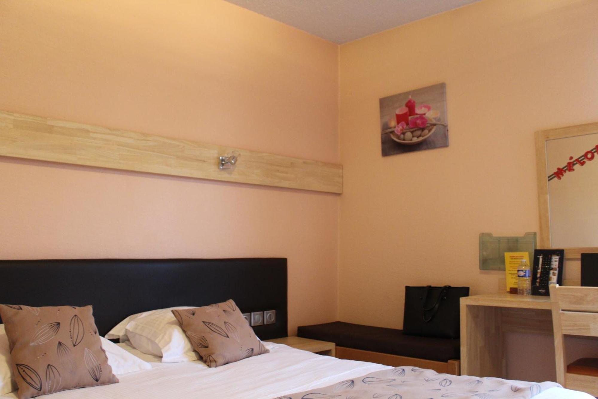 Hotel Melodie Bellignat Bagian luar foto